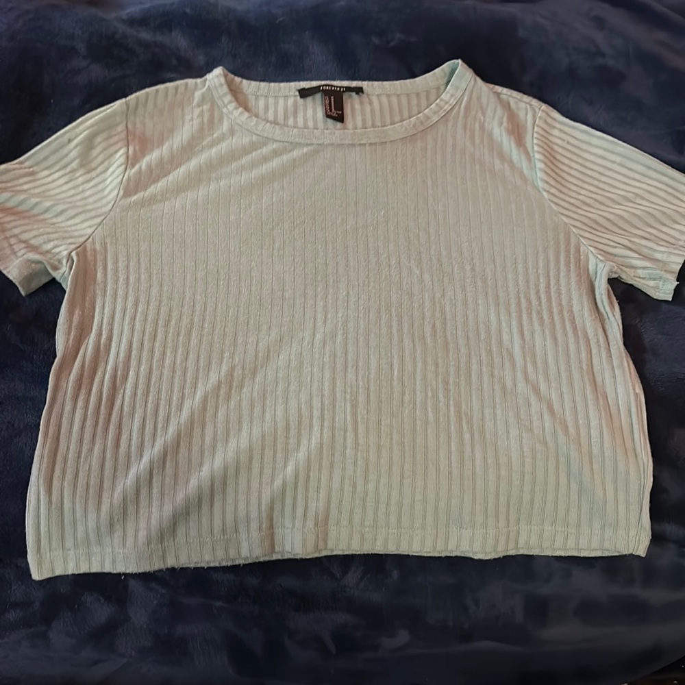 Green ish, teal ish cropped T-shirt